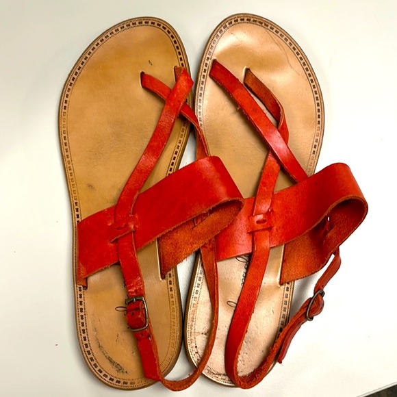 Mila Paoli size 39 / 9 red leather sandals made in Italy - Picture 1 of 7